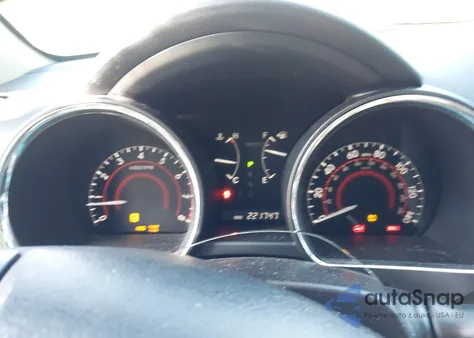 2011 Toyota Highlander Base V6 from USA, damaged, VIN 5TDZK3EH1BS033154